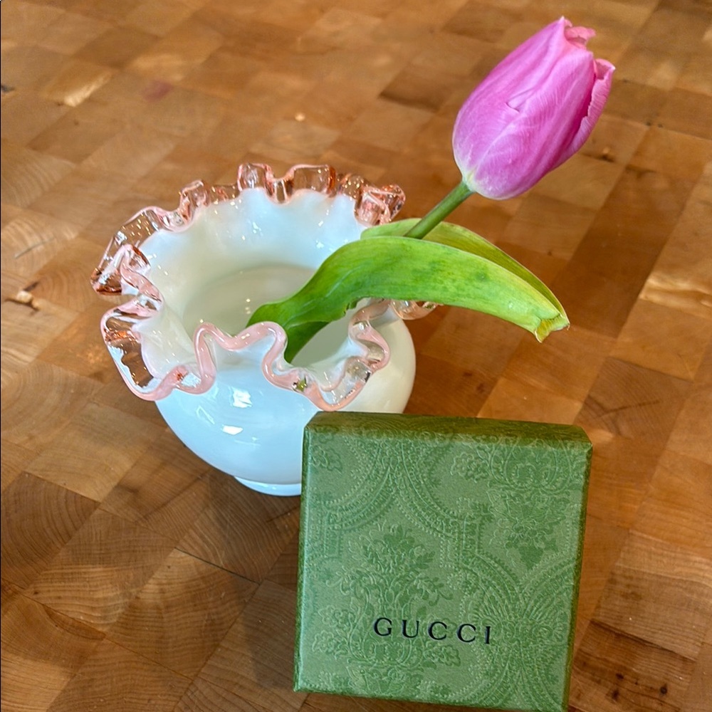 Gucci green empty box!